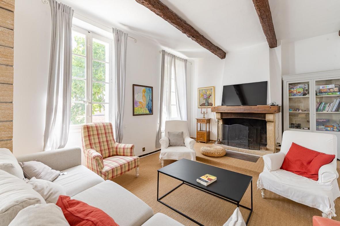 Maison De Maitre 230M² En Plein Coeur Du Village Camps-la-Source Exterior foto