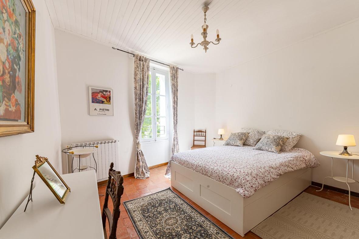 Maison De Maitre 230M² En Plein Coeur Du Village Camps-la-Source Exterior foto