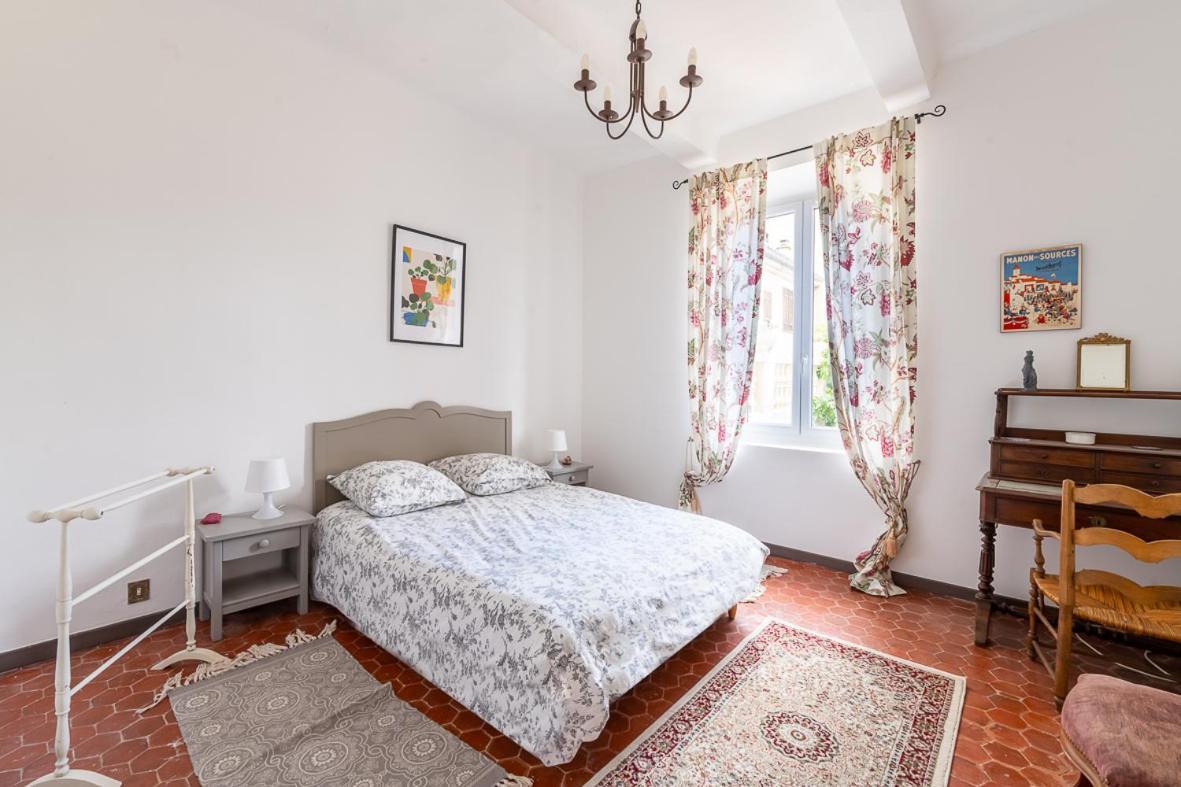 Maison De Maitre 230M² En Plein Coeur Du Village Camps-la-Source Exterior foto