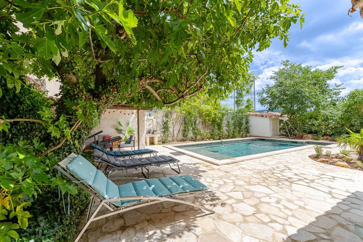 Maison De Maitre 230M² En Plein Coeur Du Village Camps-la-Source Exterior foto